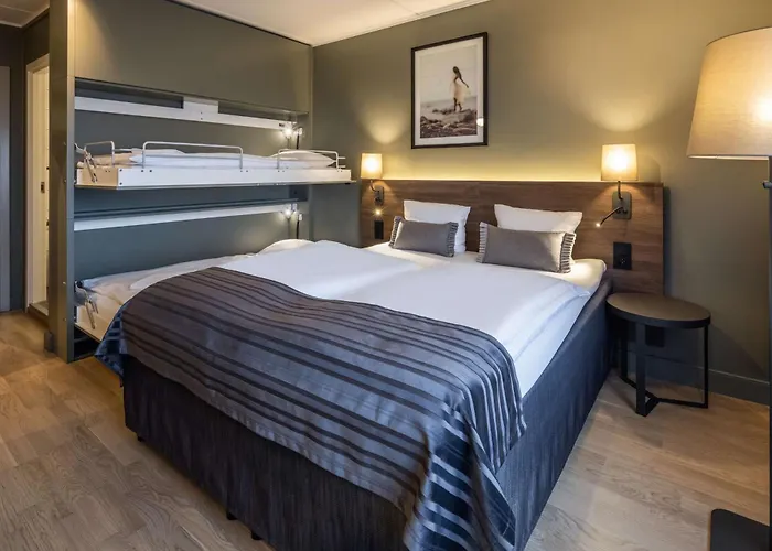 科灵斯堪迪克酒店 3* 科灵